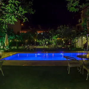 Apart Otel Grandma's Garden ***