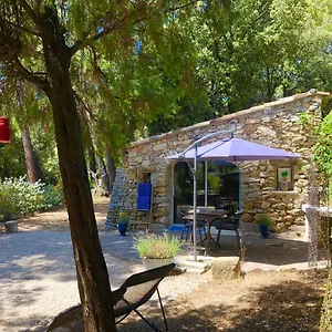 Les Cabanons Sainte Victoire , Saint-Marc-Jaumegarde Frankrijk